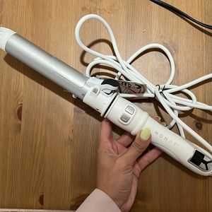 Beach waver curling iron 1.5 inch monat edition